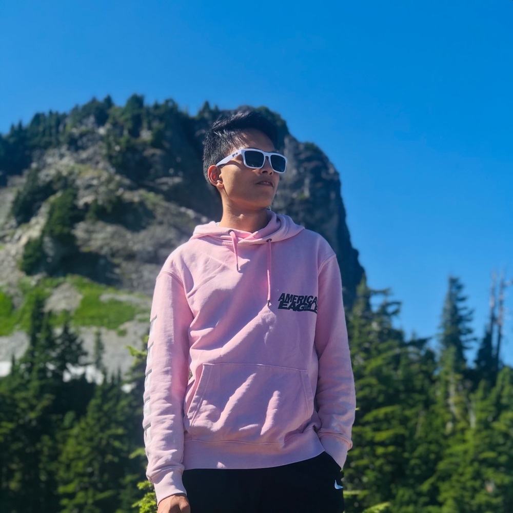 Meet your Posher, Alex